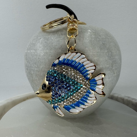 2/$20 Big Sparkly Tropical Fish Keychain Blue - Picture 1 of 7